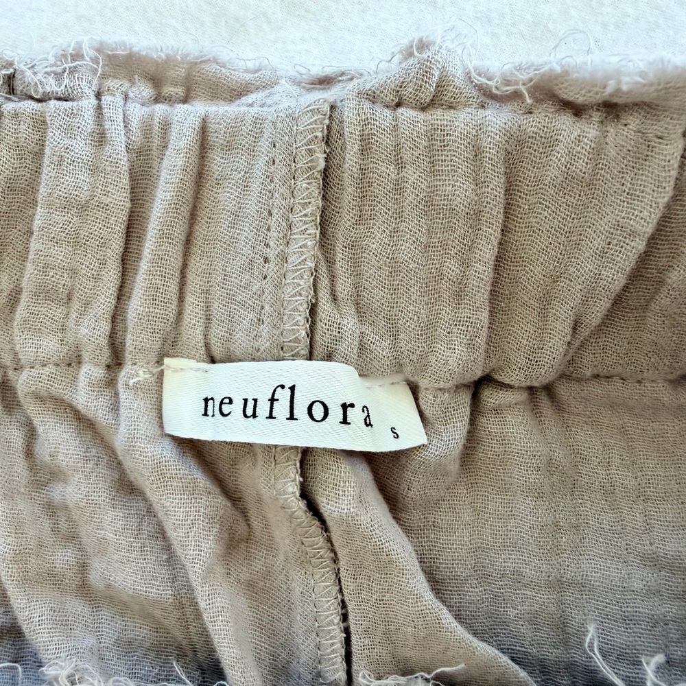 NEUFLORA-Lightweight Skirt & Wide Leg Pants Set in Natural Tones - Picture 3 of 7